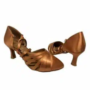 Seltskonnatantsu Kingad Lily